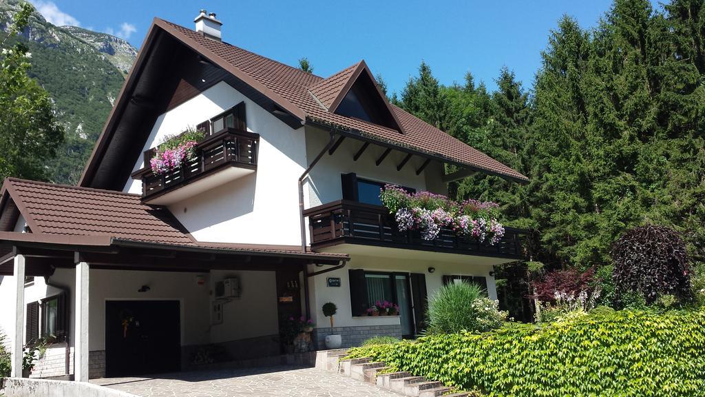 Homestay Ostan Bovec Esterno foto